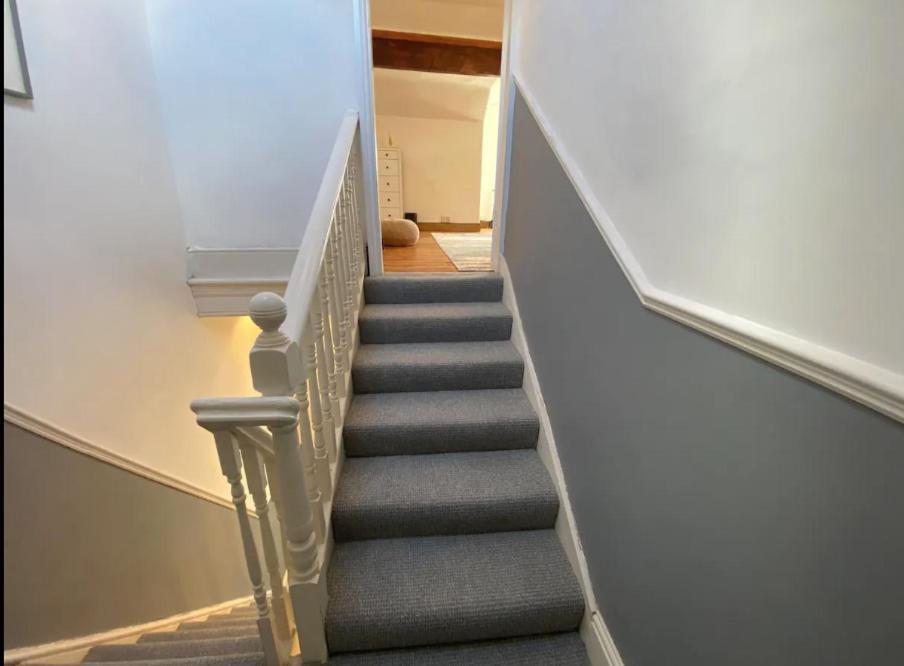 Cleveland House Villa แมนเชสเตอร์ ภายนอก รูปภาพ